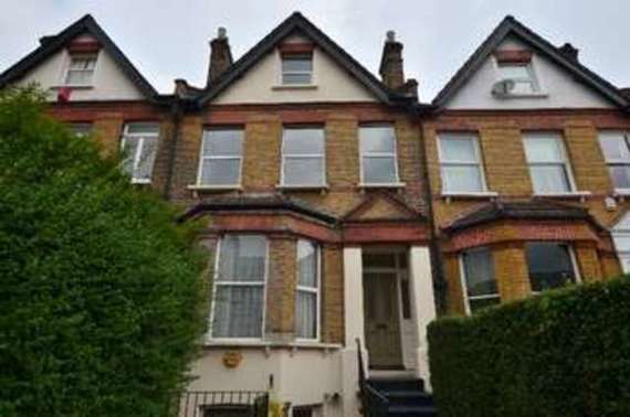 2 bedroom Flat for s...